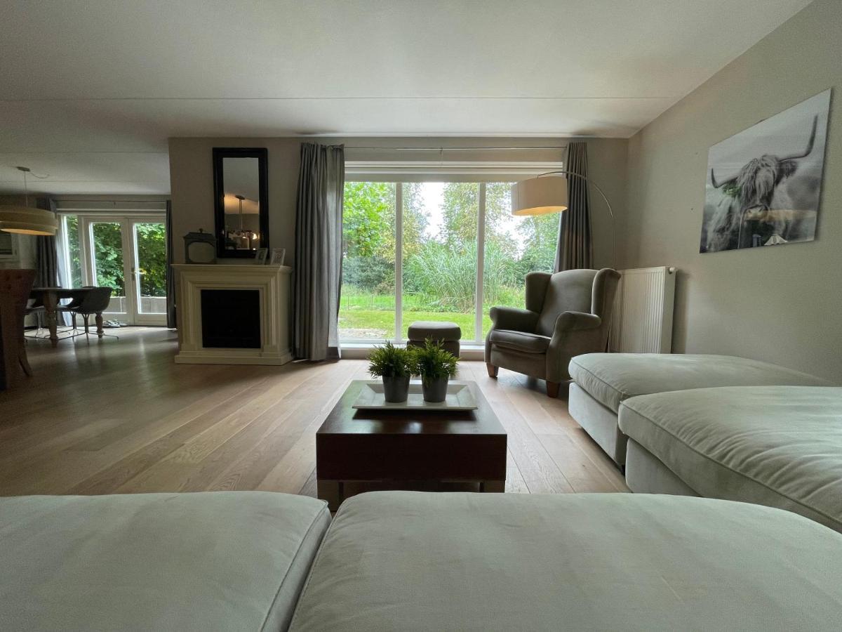 Villa Calma Rust Ruimte Luxe Inclusief Private Jacuzzi Zeewolde Exterior photo