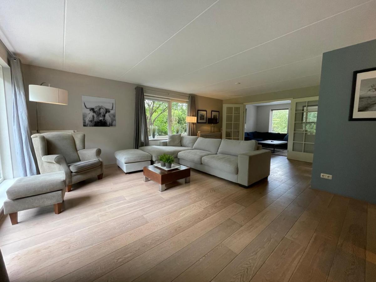 Villa Calma Rust Ruimte Luxe Inclusief Private Jacuzzi Zeewolde Exterior photo